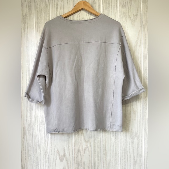 Ellison Gray Studded Sweatshirt Size Small NWT - Picture 3 of 3